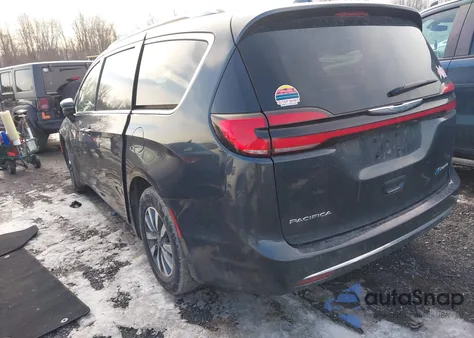 2021 Chrysler Pacifica Hybrid Touring L z USA, uszkodzony, nr VIN 2C4RC1L7XMR594184